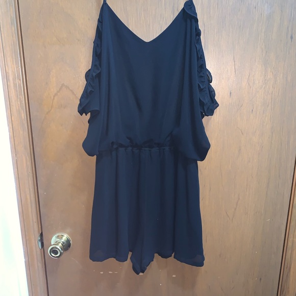 Romper - Picture 2 of 3